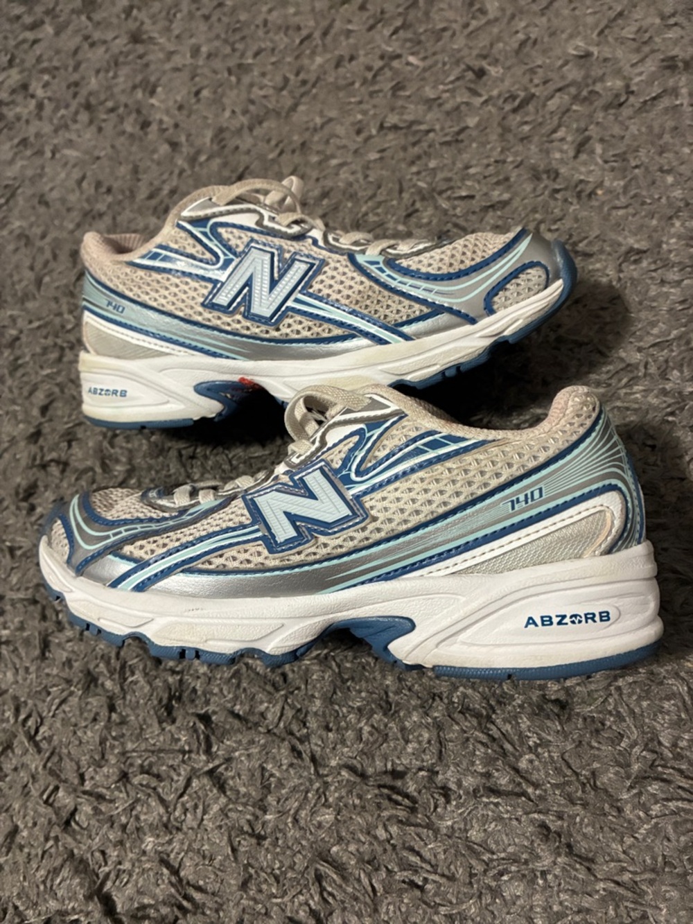 New balance 740